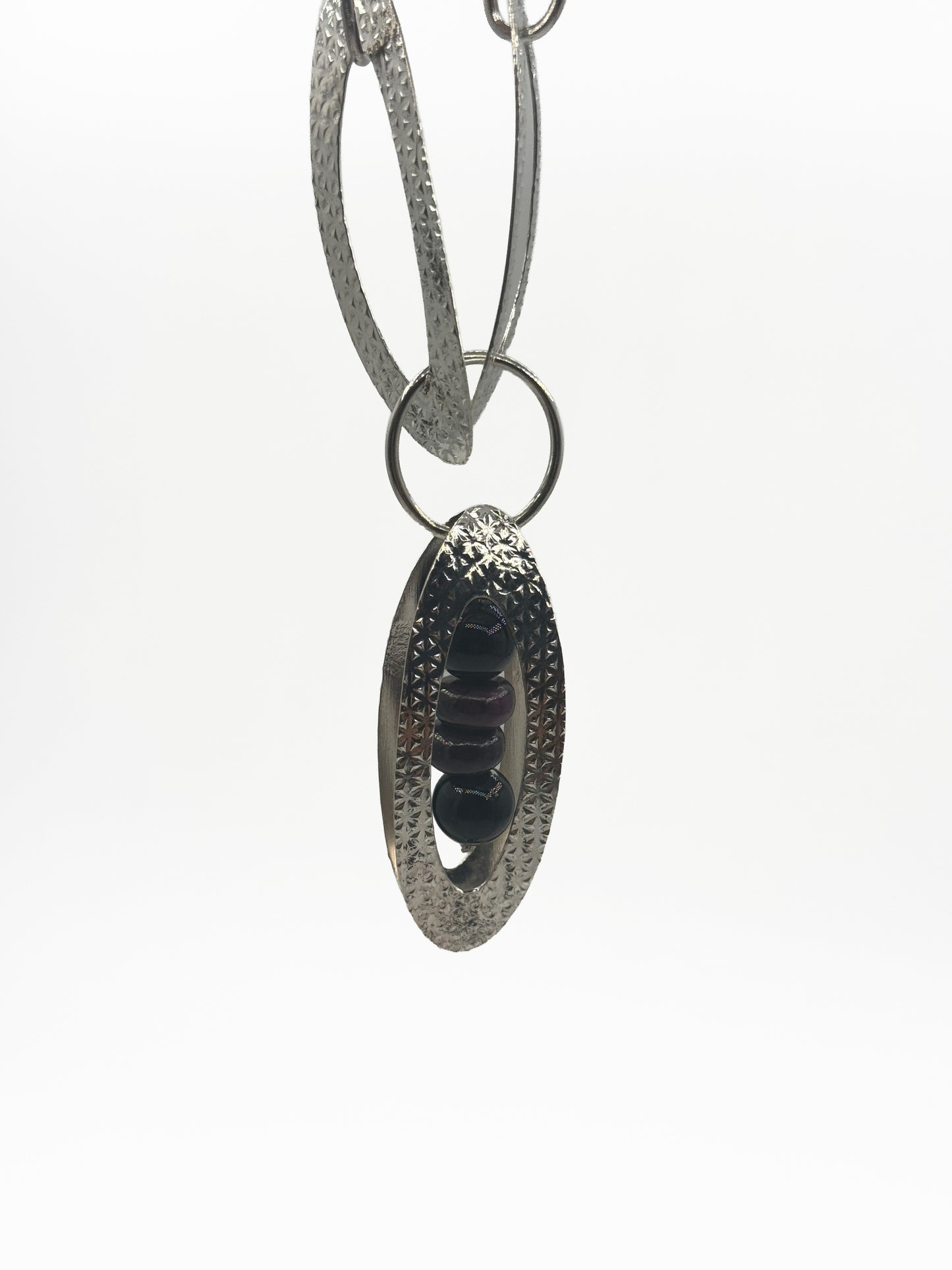 Diamond Texture Ovals Necklace with Black Onyx and African Sugillate