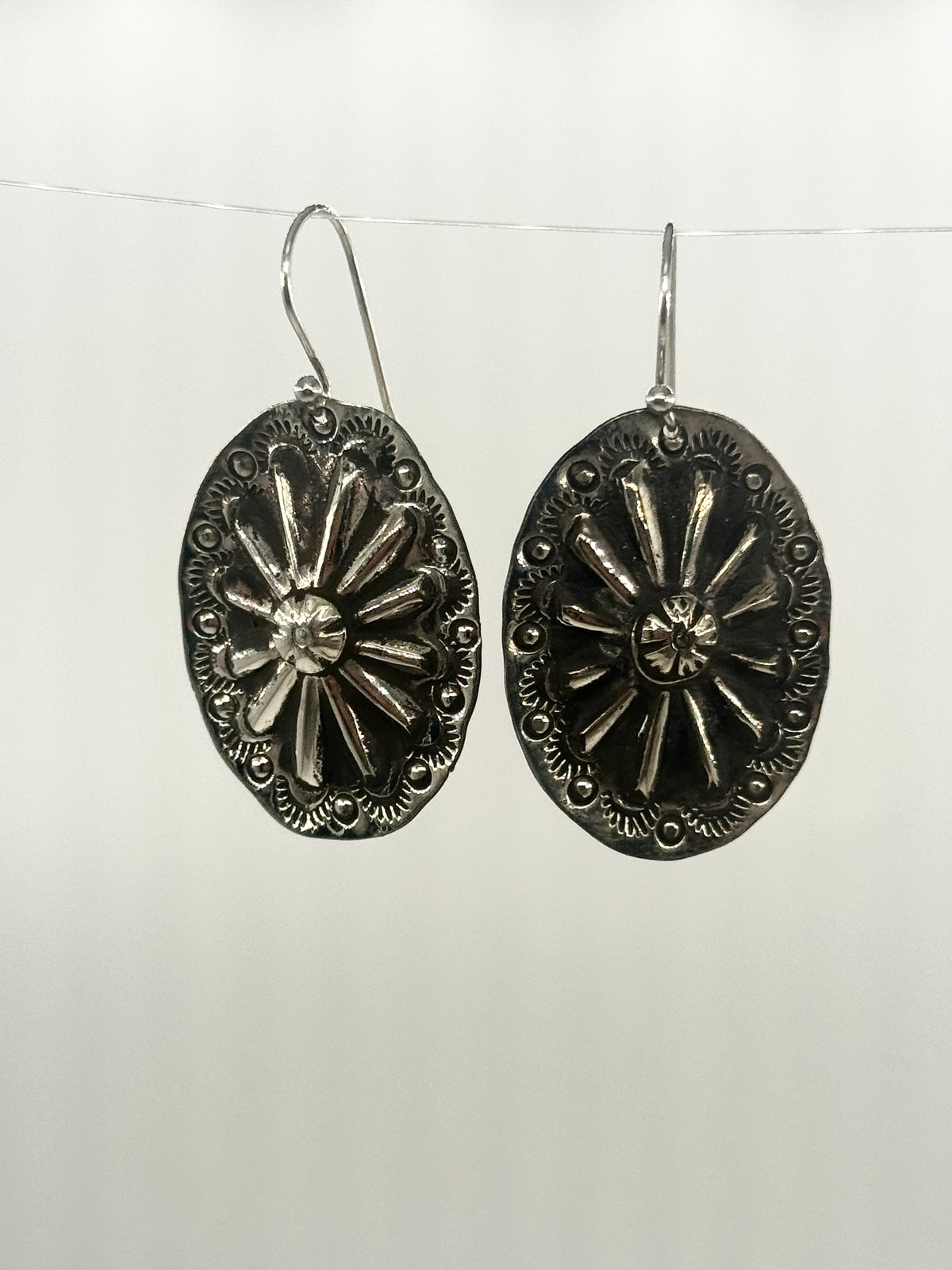Dangle Oval Concho with Flower Button and Stamping