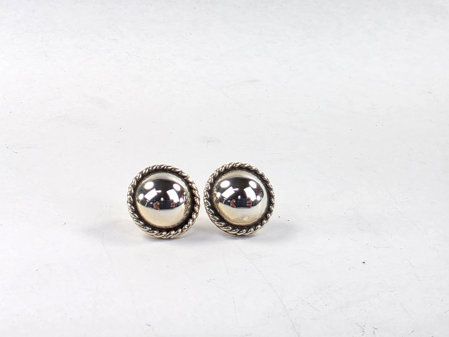 Earrings small classics post