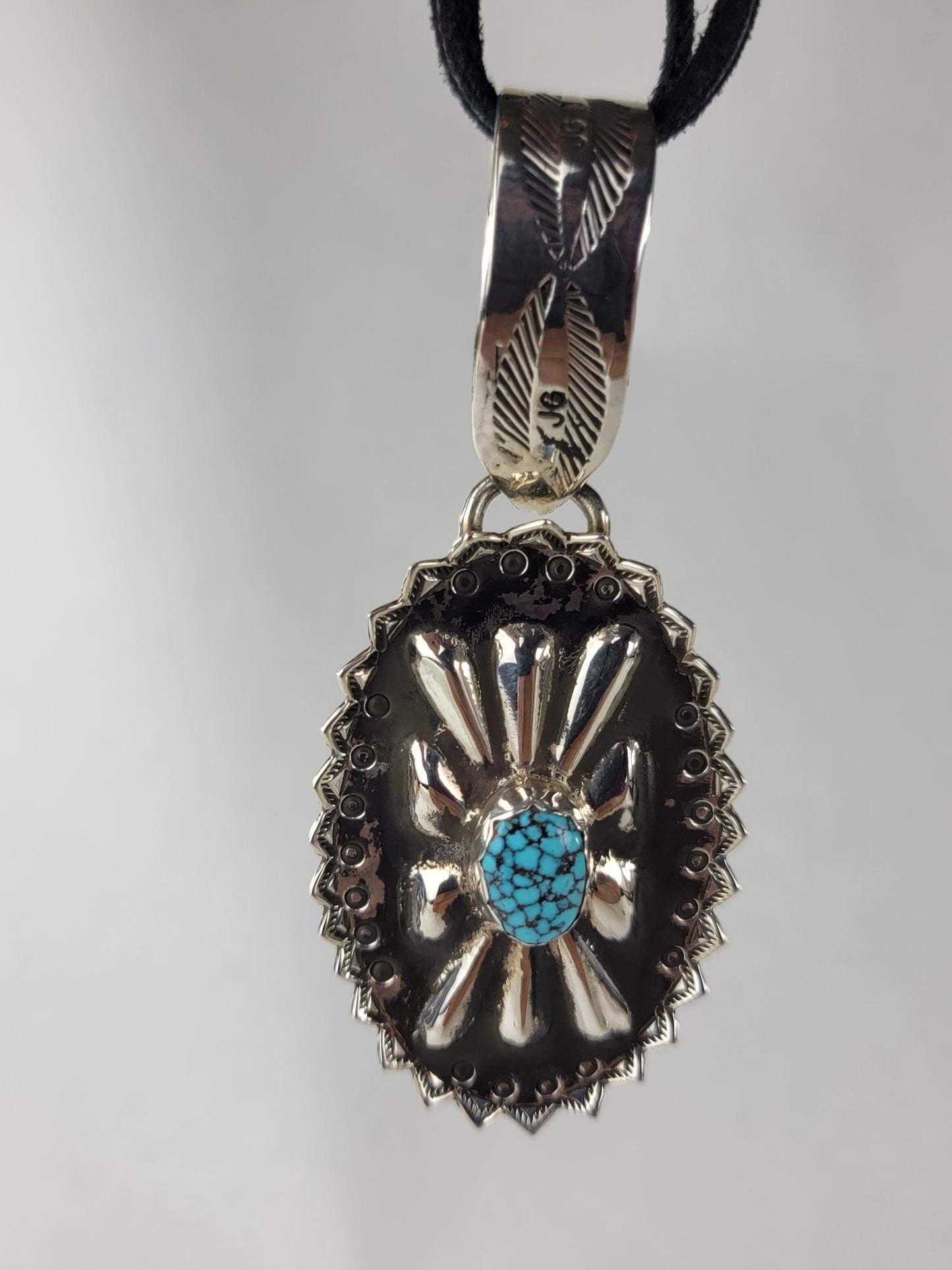 Pendant Oval pointed with Kingman turquoise