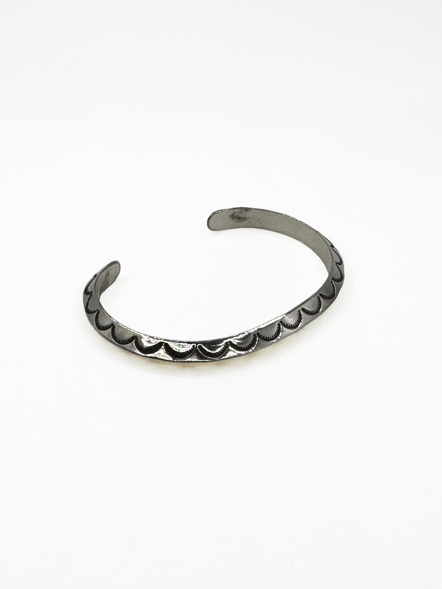Lg Triangle Wire Sun burst design Bracelet