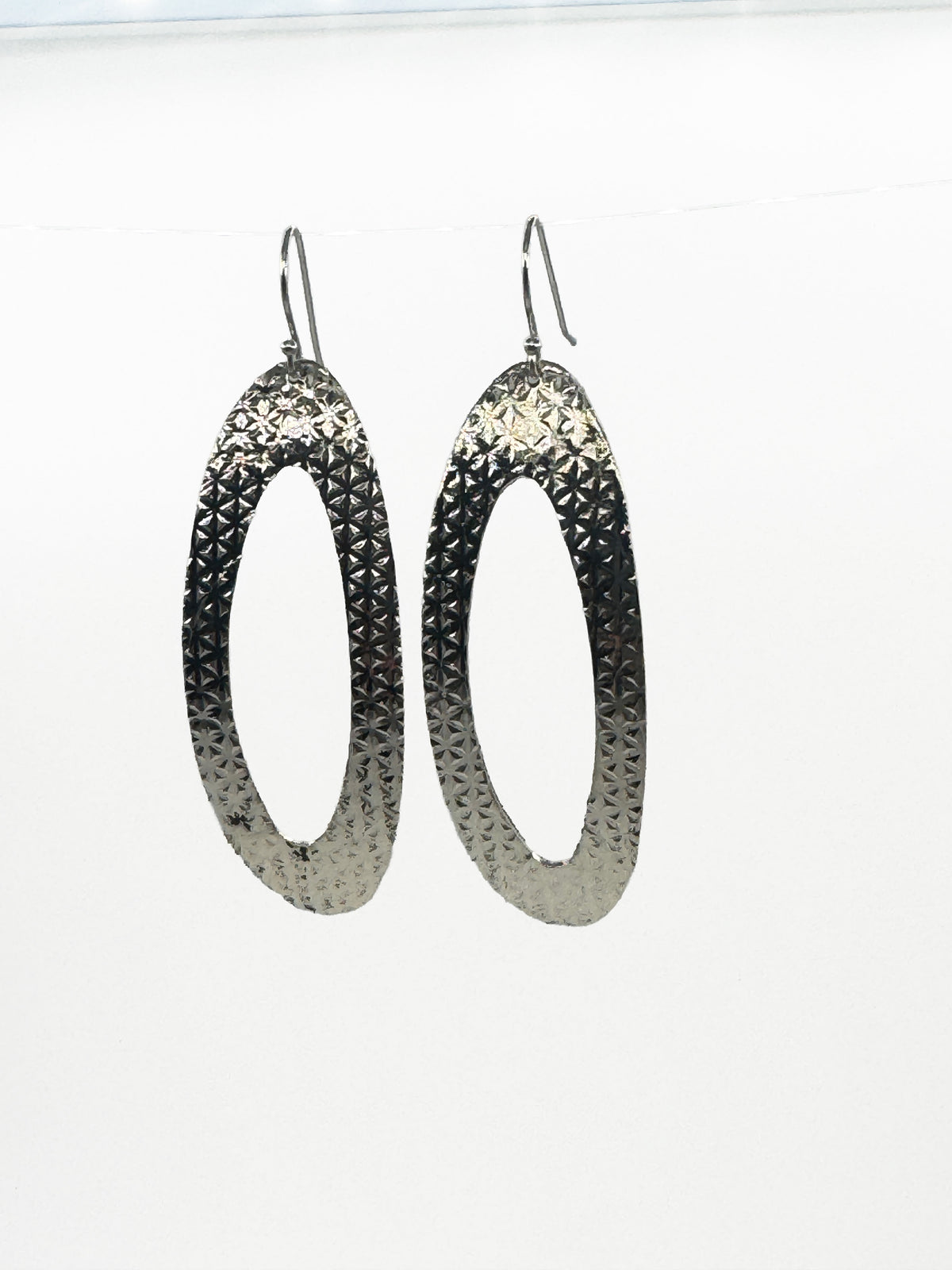 Dangle Diamond Texture Oval Earrings