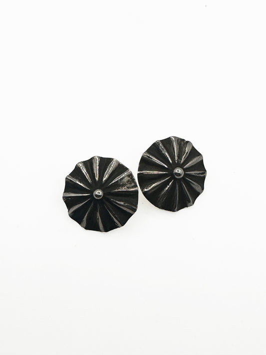 Single 1 Inch Post Conchos