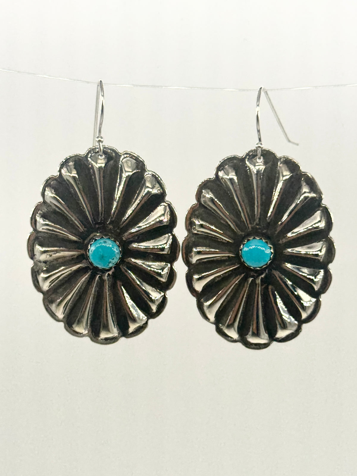 Dangle Oval Concho Scalloped with Sleeping Beauty