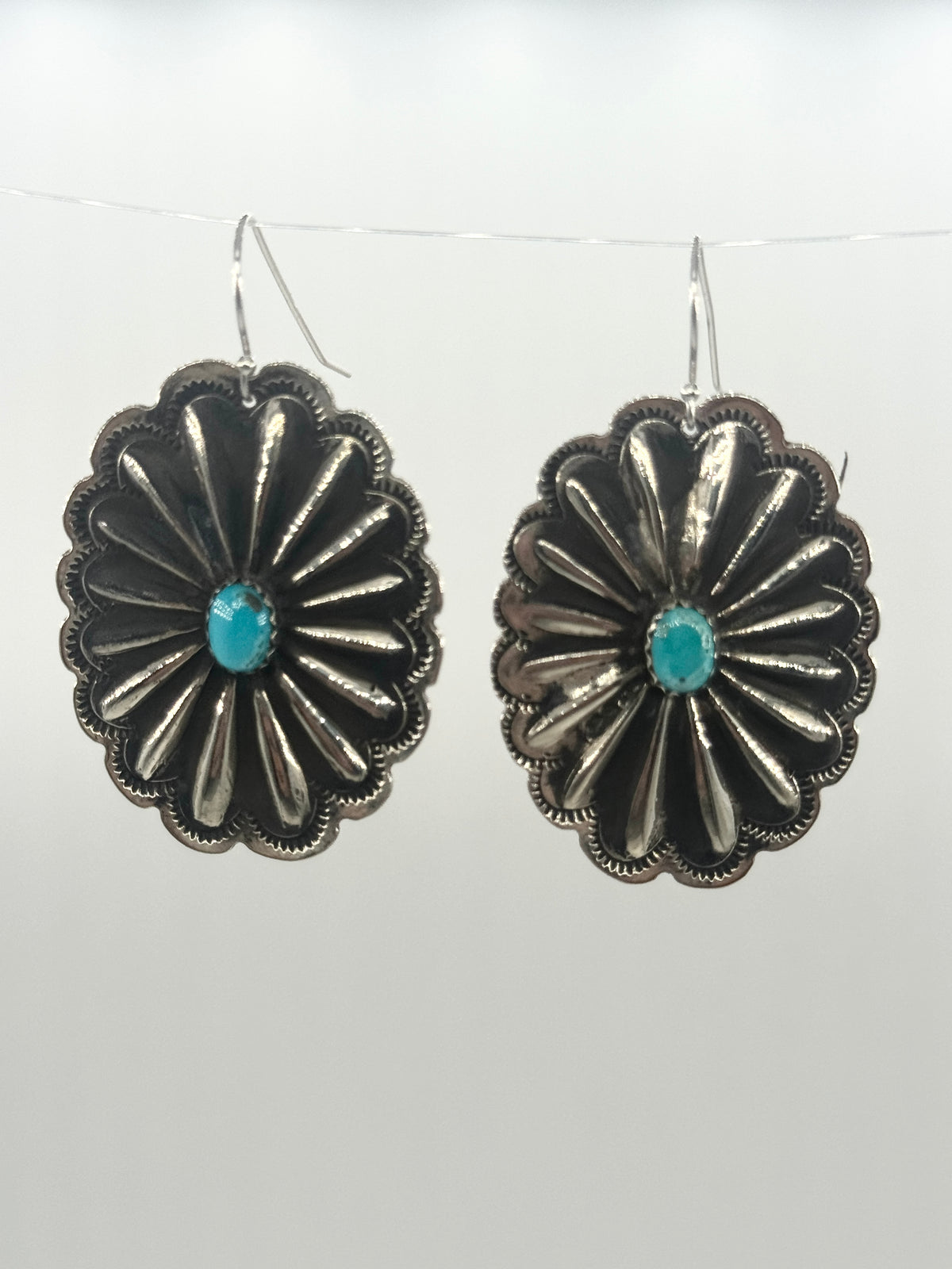 Dangle Oval Concho Scalloped Stamping with Sleeping Beauty