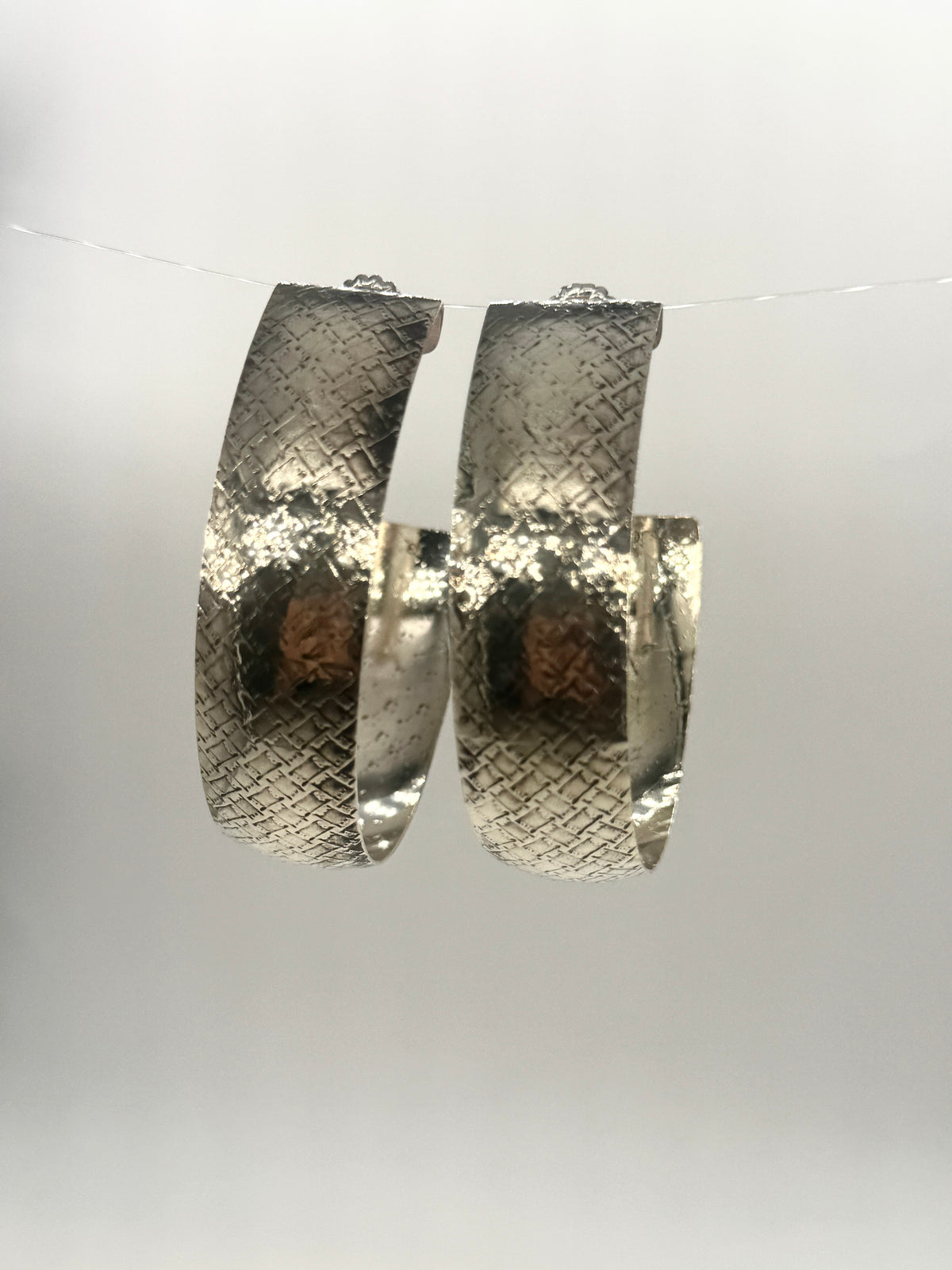Large Doomed Basket Weave