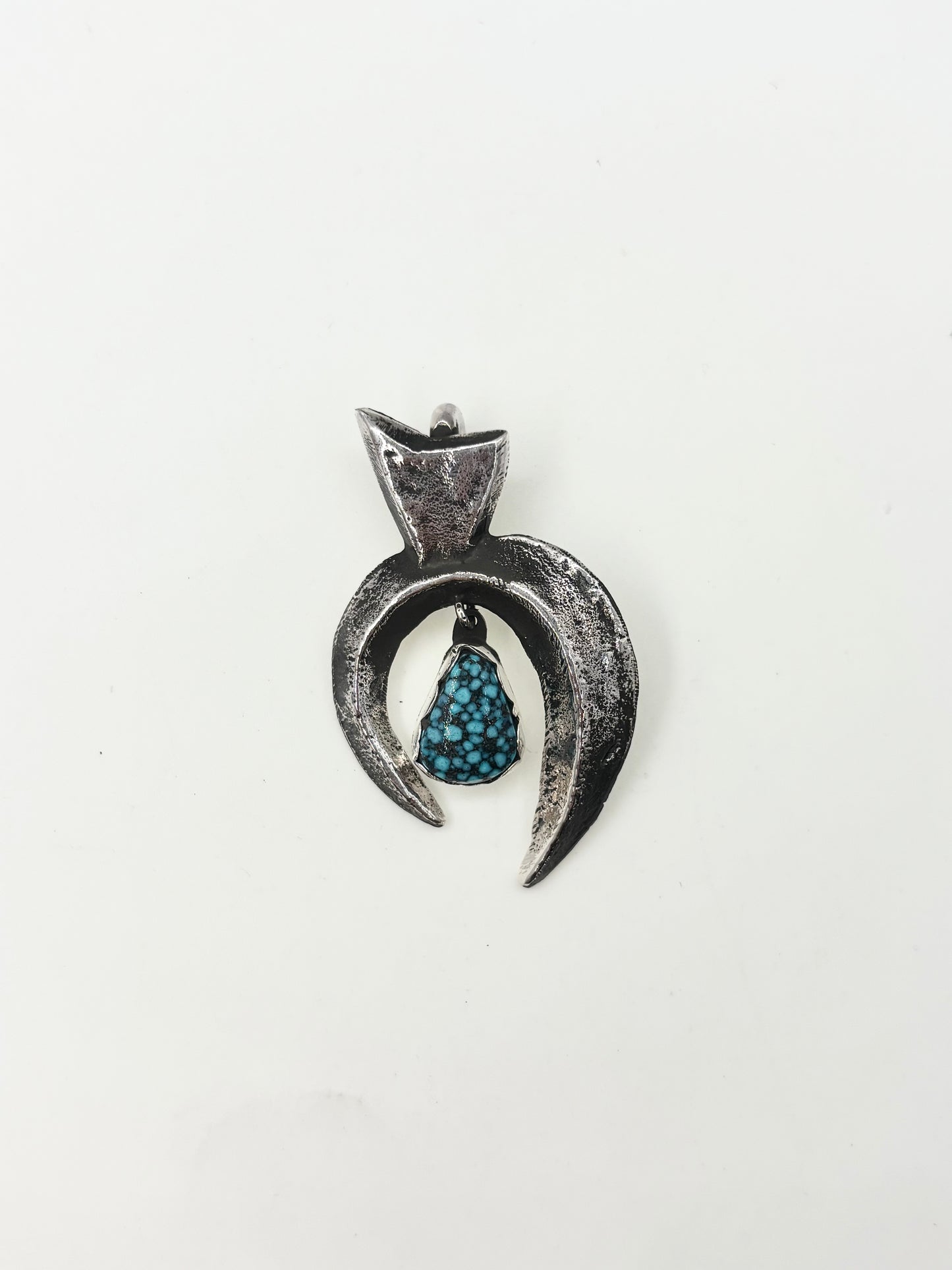 Modern Mini Naja with Pear Kingman Pendant