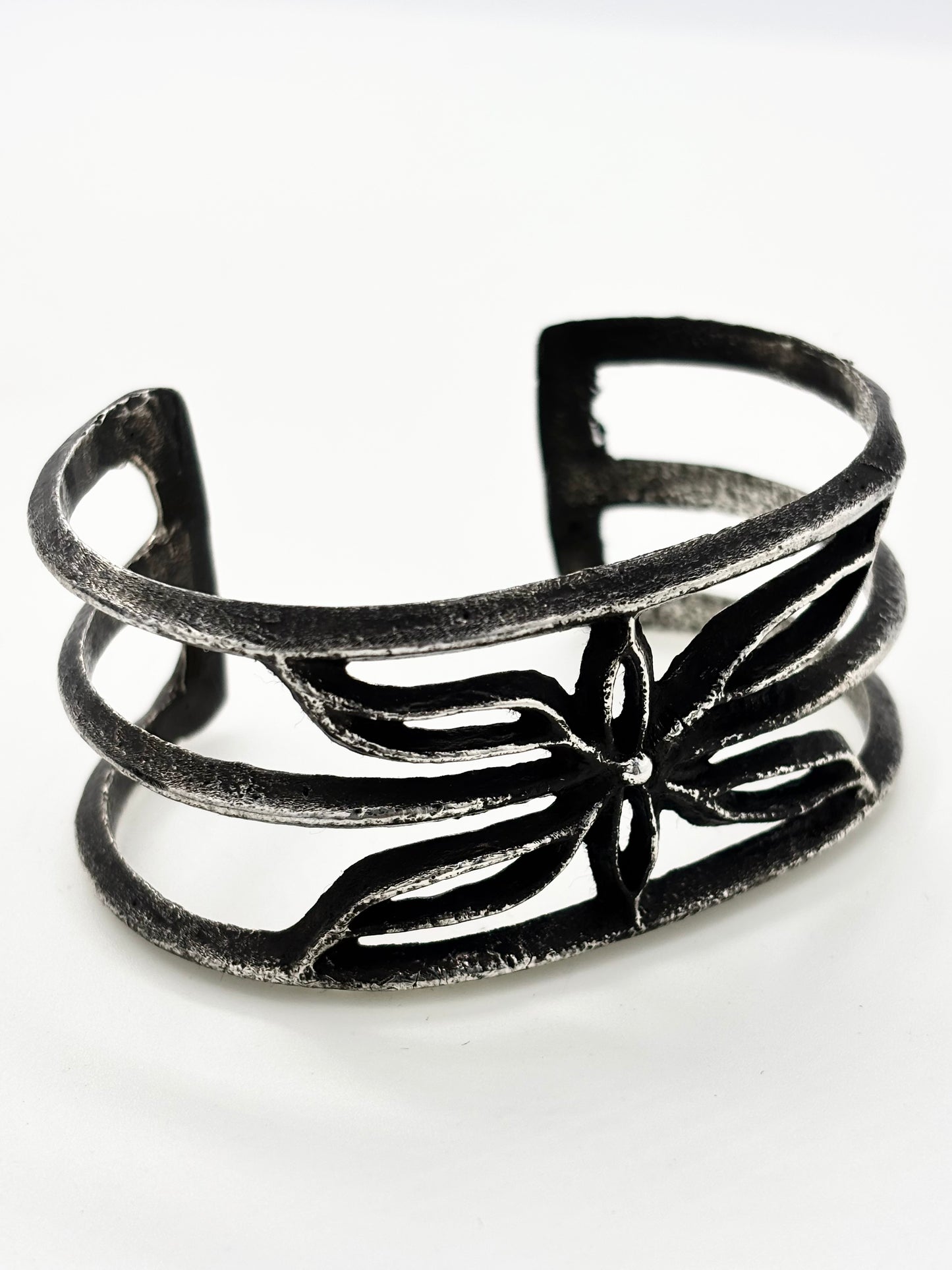 Keytoh Tufa Cast Bracelet
