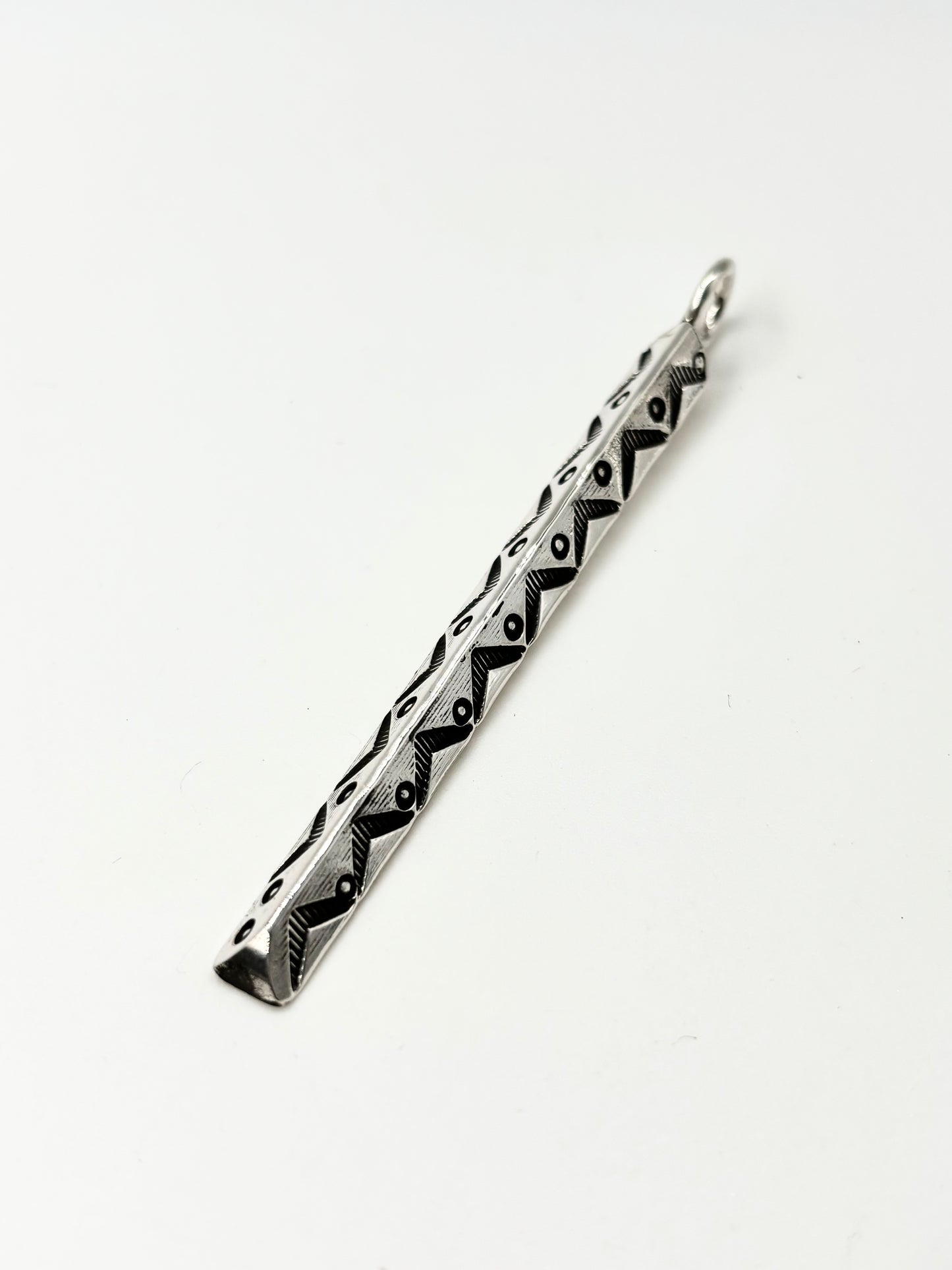 Triangle Wire Mountain with Moon Design